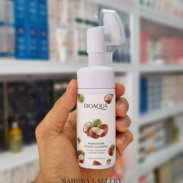 فوم شستشو صورت براش دار نارگیل بیواکوا Bioaqua